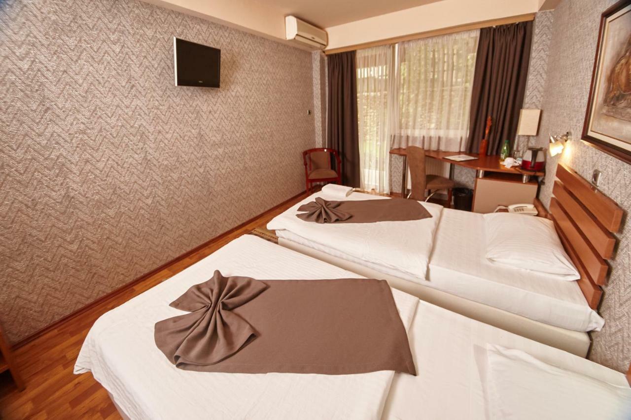 Leonardo Hotel Skopje Ngoại thất bức ảnh