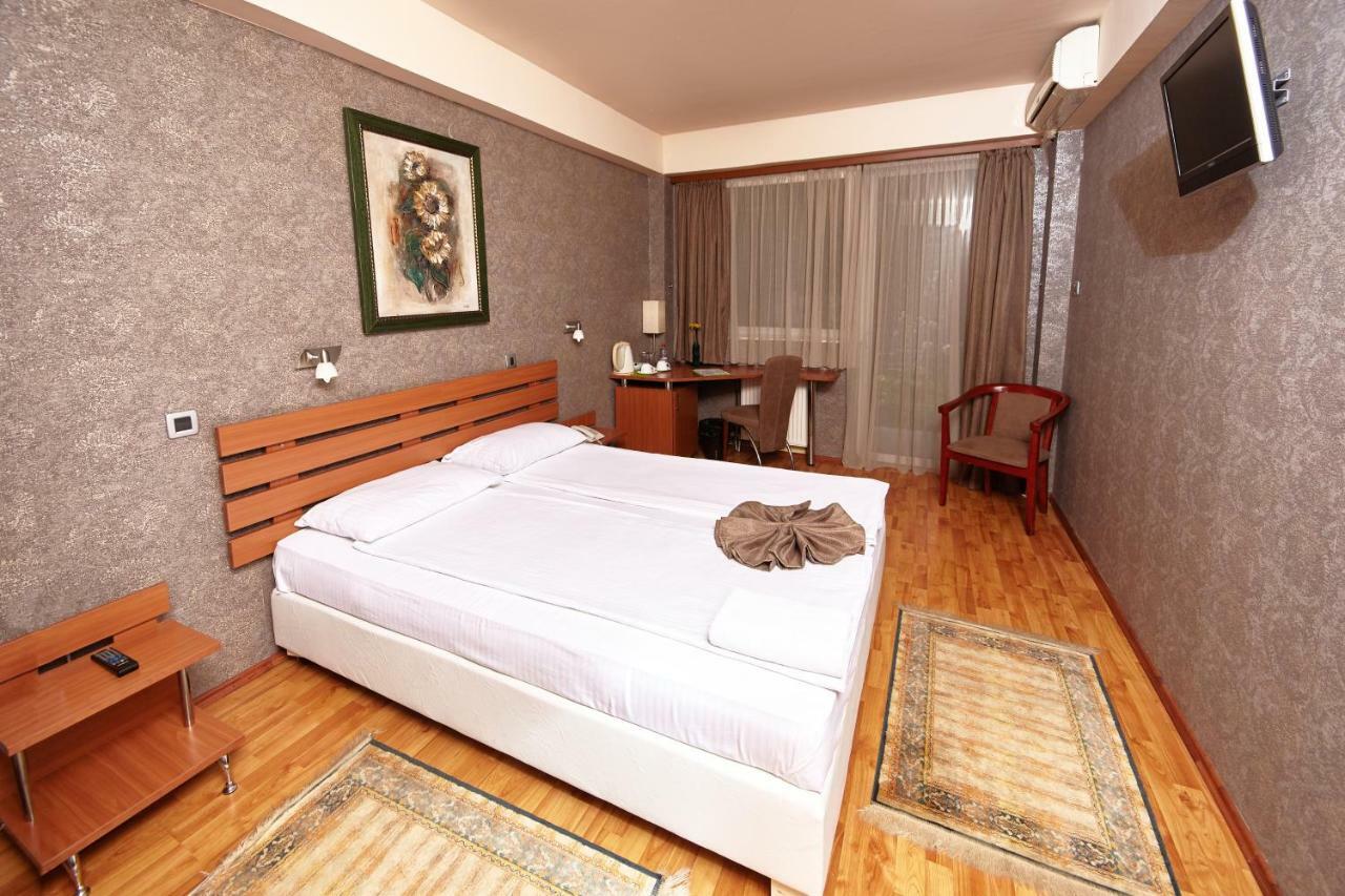 Leonardo Hotel Skopje Ngoại thất bức ảnh