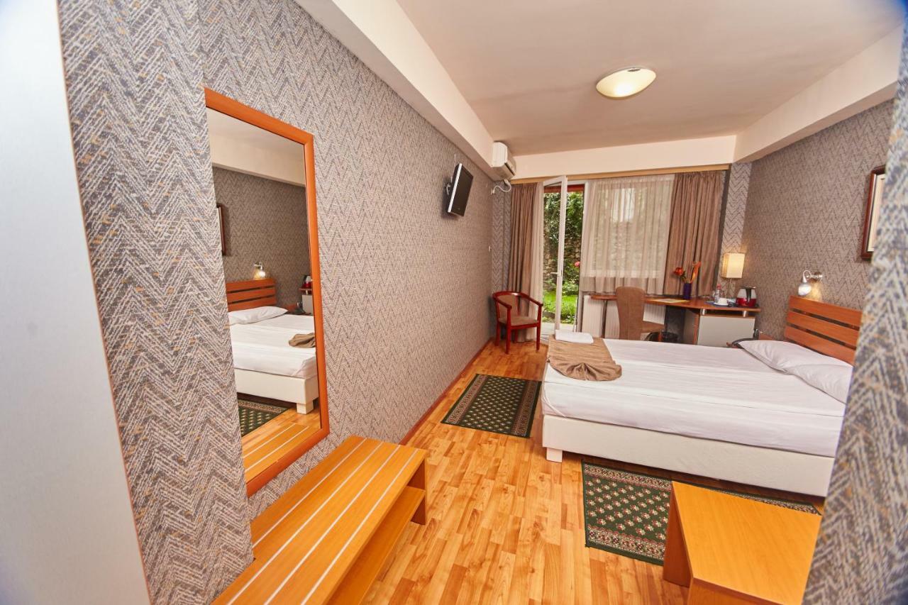 Leonardo Hotel Skopje Ngoại thất bức ảnh